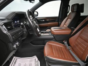 2024 GMC Yukon XL Denali Ultimate — thumbnail 12