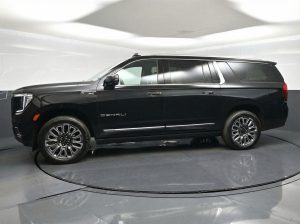 2024 GMC Yukon XL Denali Ultimate — thumbnail 4