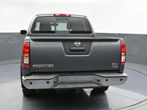 Used 2017 Nissan Frontier SV V6 Truck Crew Cab V-6 cyl — thumbnail 4
